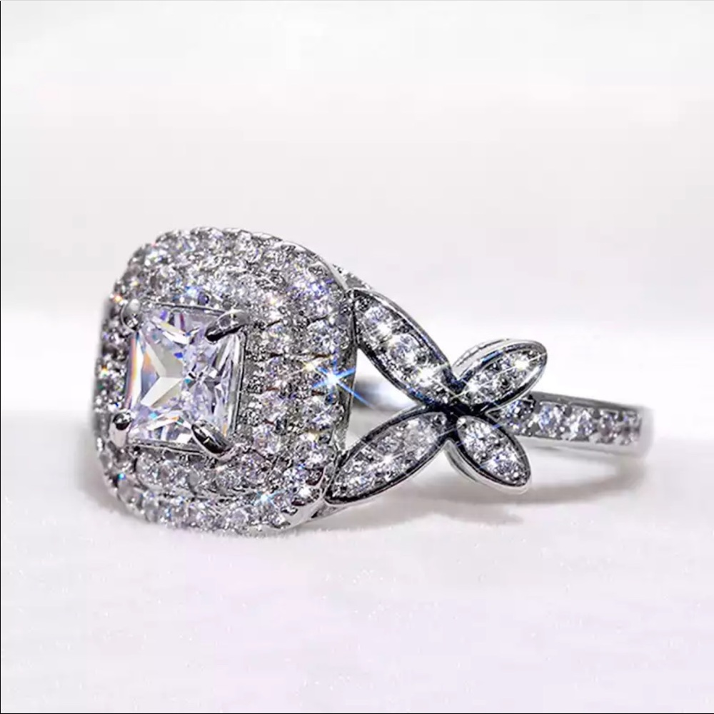 New Women’s 925 Silver Flower Butterfly Diamond Ring - Picture 6 of 6